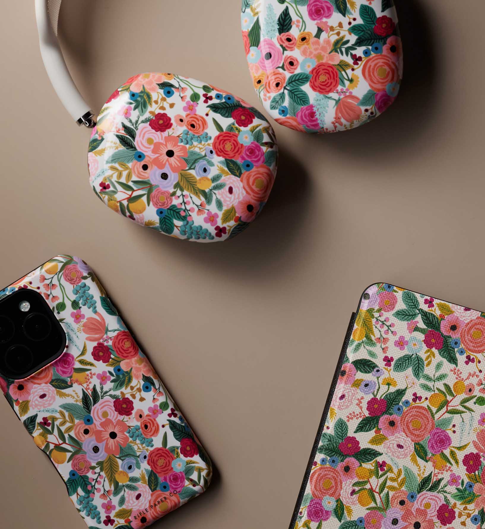 AirPods Max Case - Garden Party - Image 2