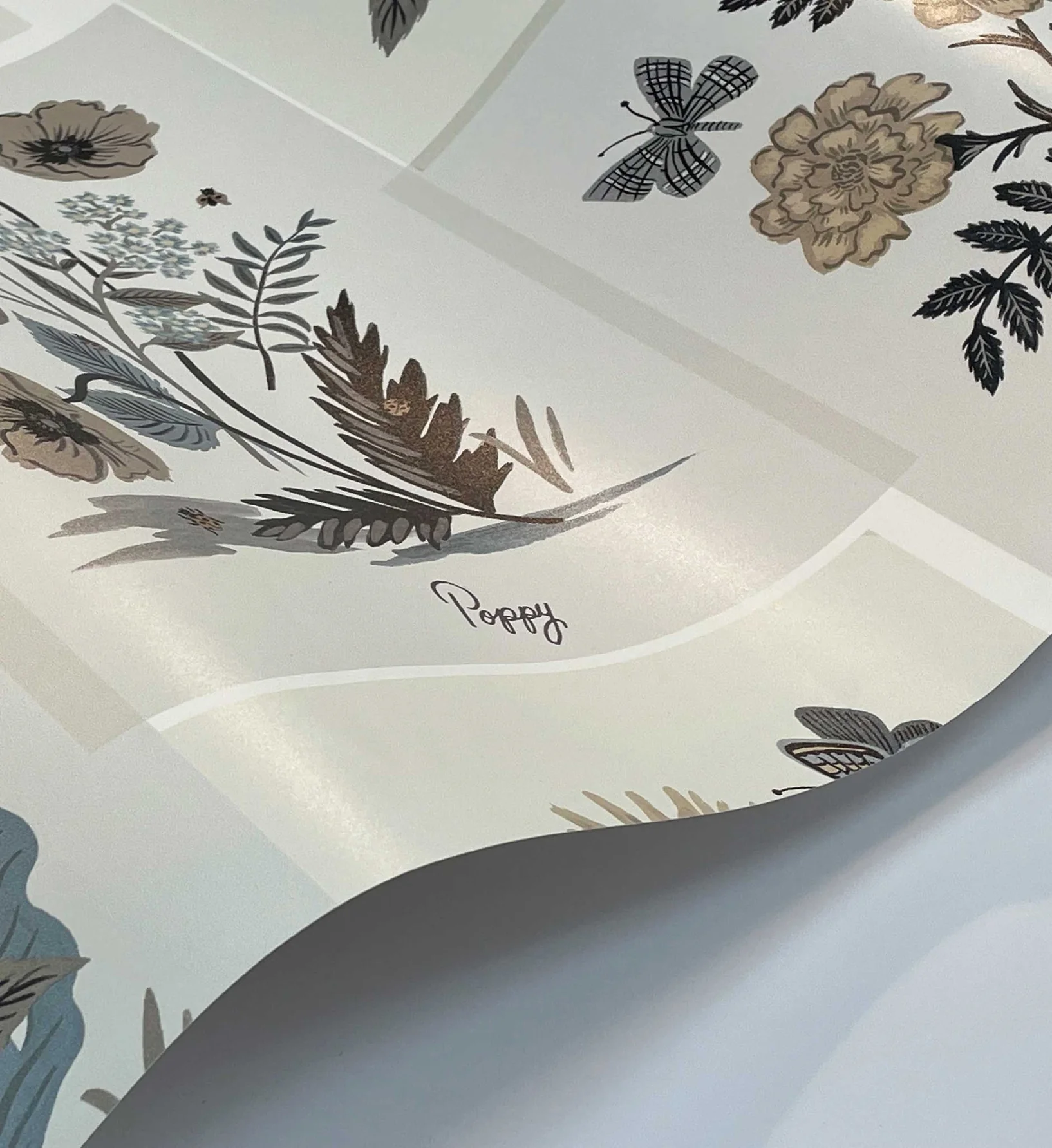 Botanical Prints Wallpaper - Linen - Image 3