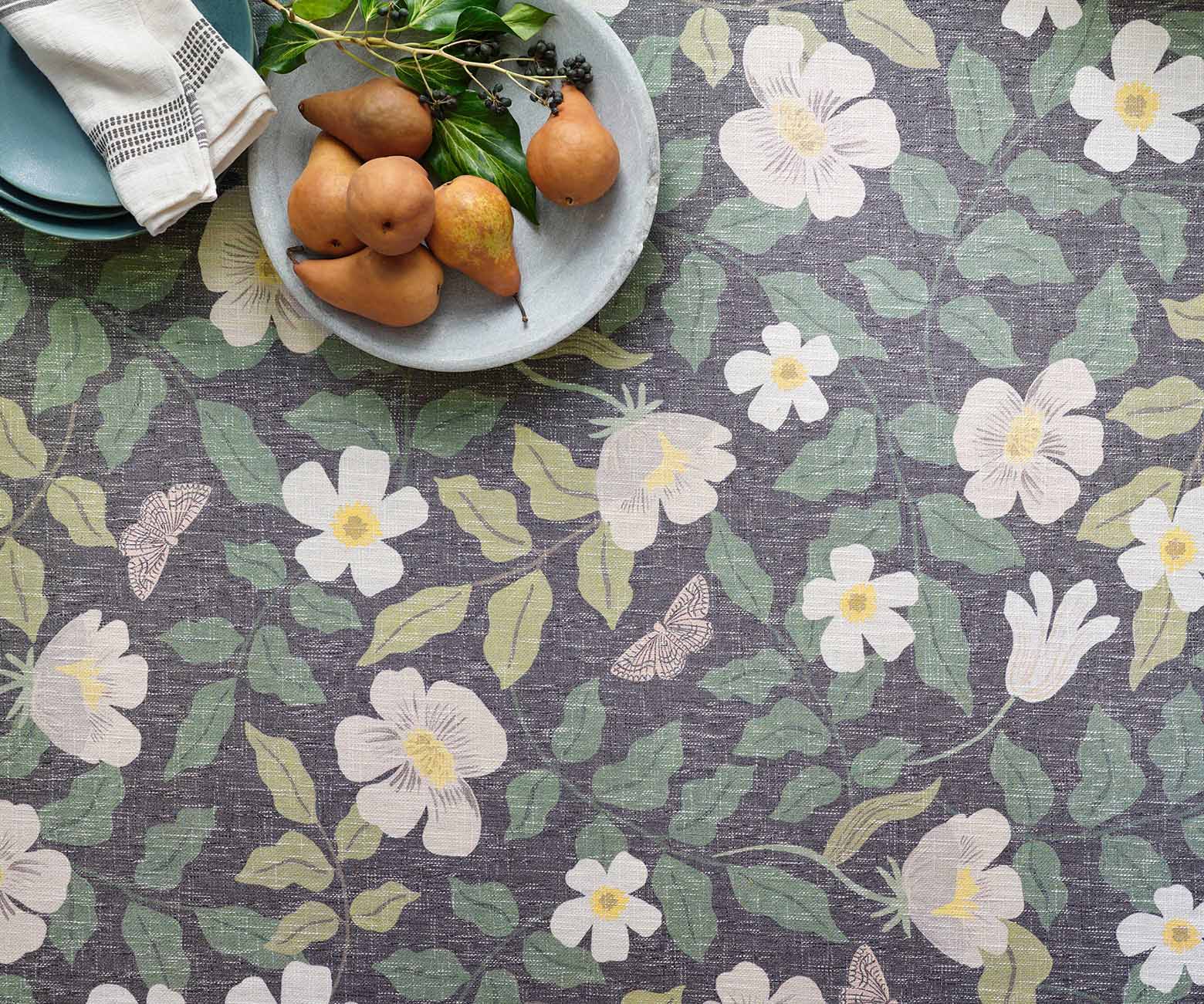 Cotswolds Primrose Power Loomed Rug - Charcoal - Image 3