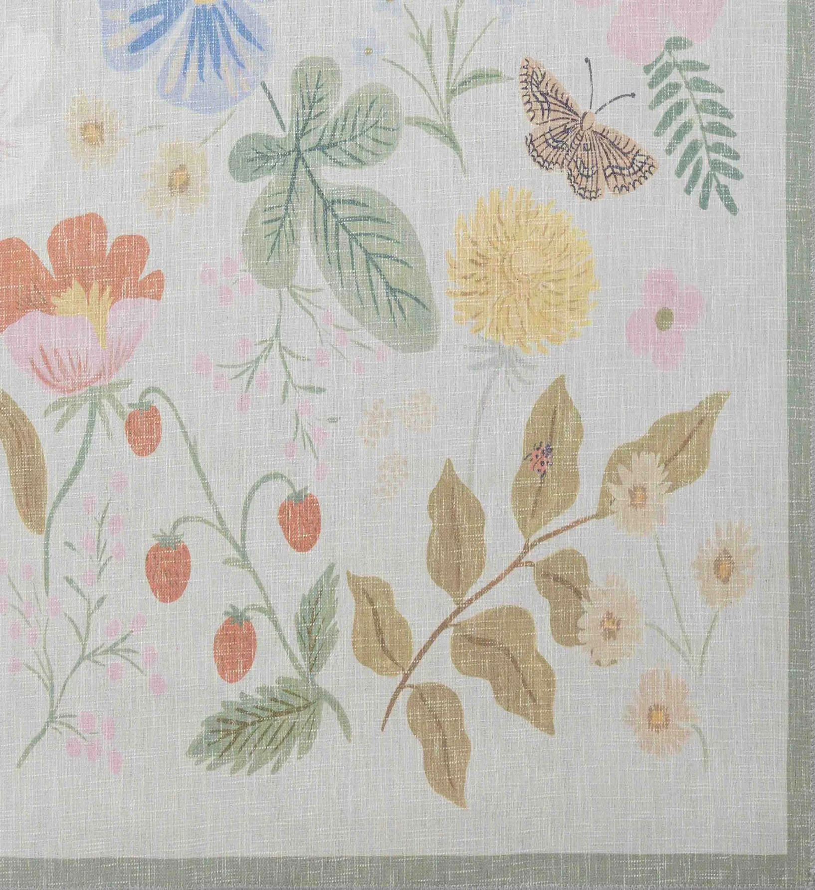 Cotswolds Strawberry Fields Power Loomed Rug - Ivory - Image 3