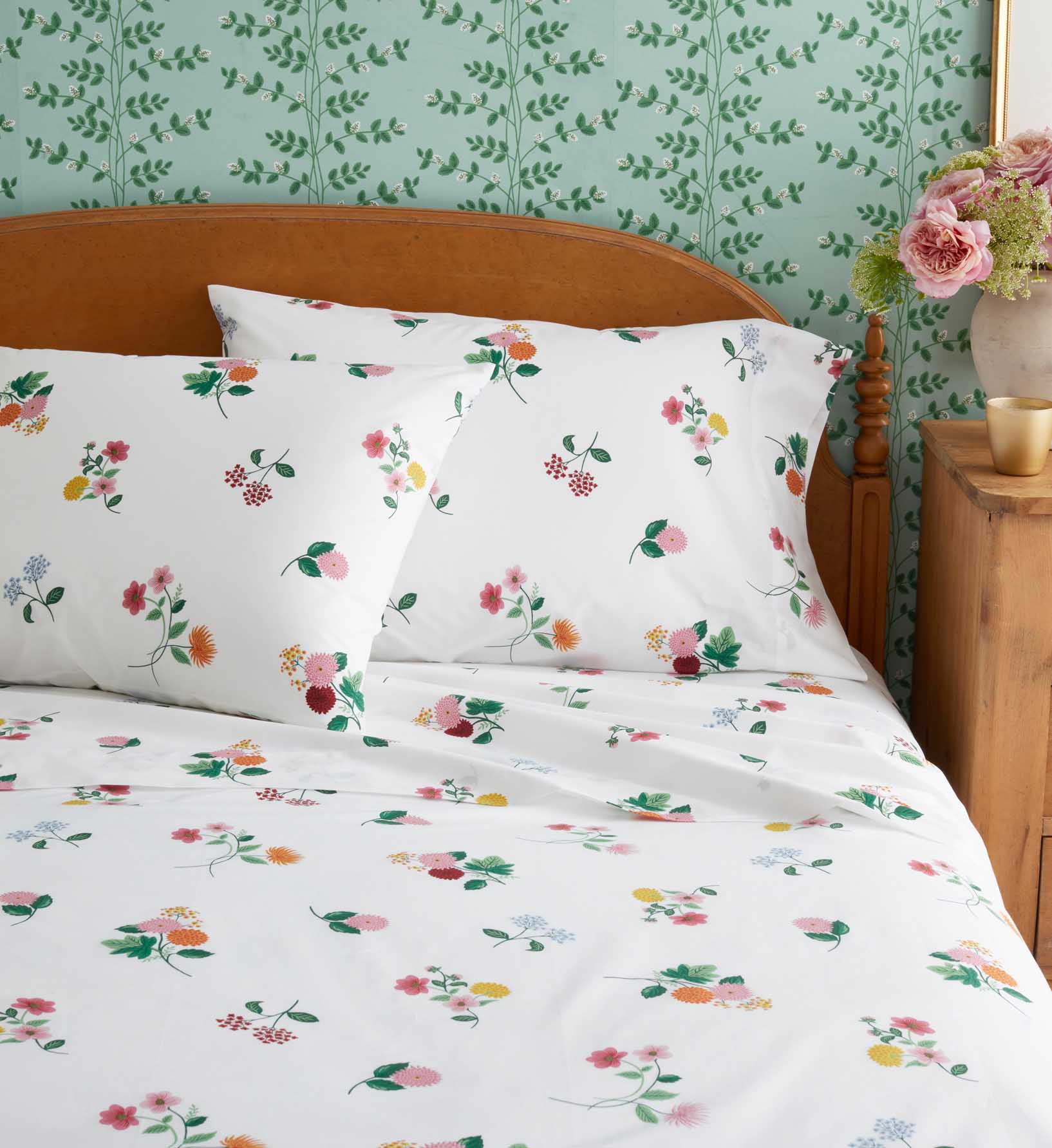 Percale Fitted Sheet - Ditsy Dahlia - Image 2