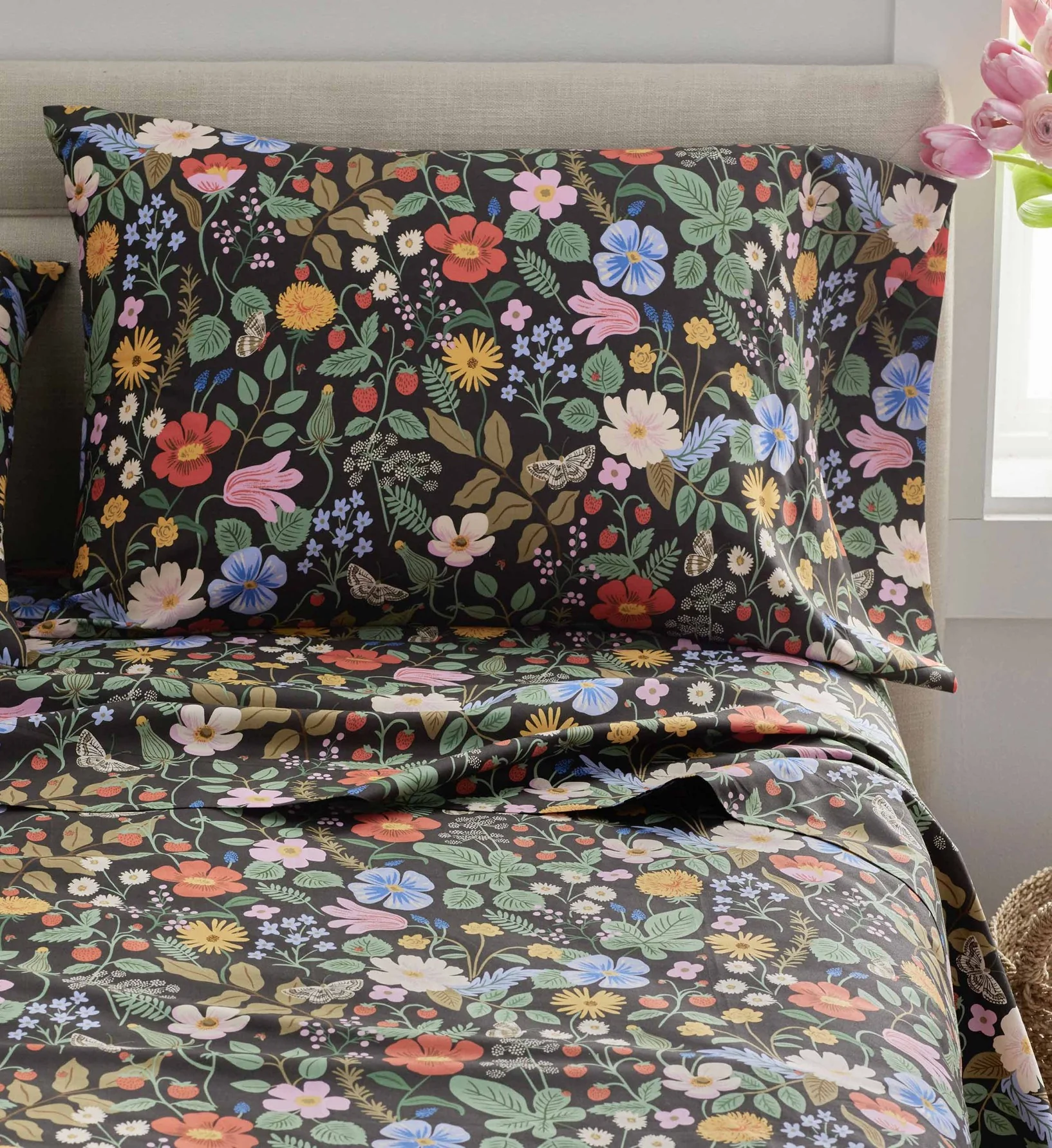 Percale Sheet Set - Strawberry Fields Black - Image 3