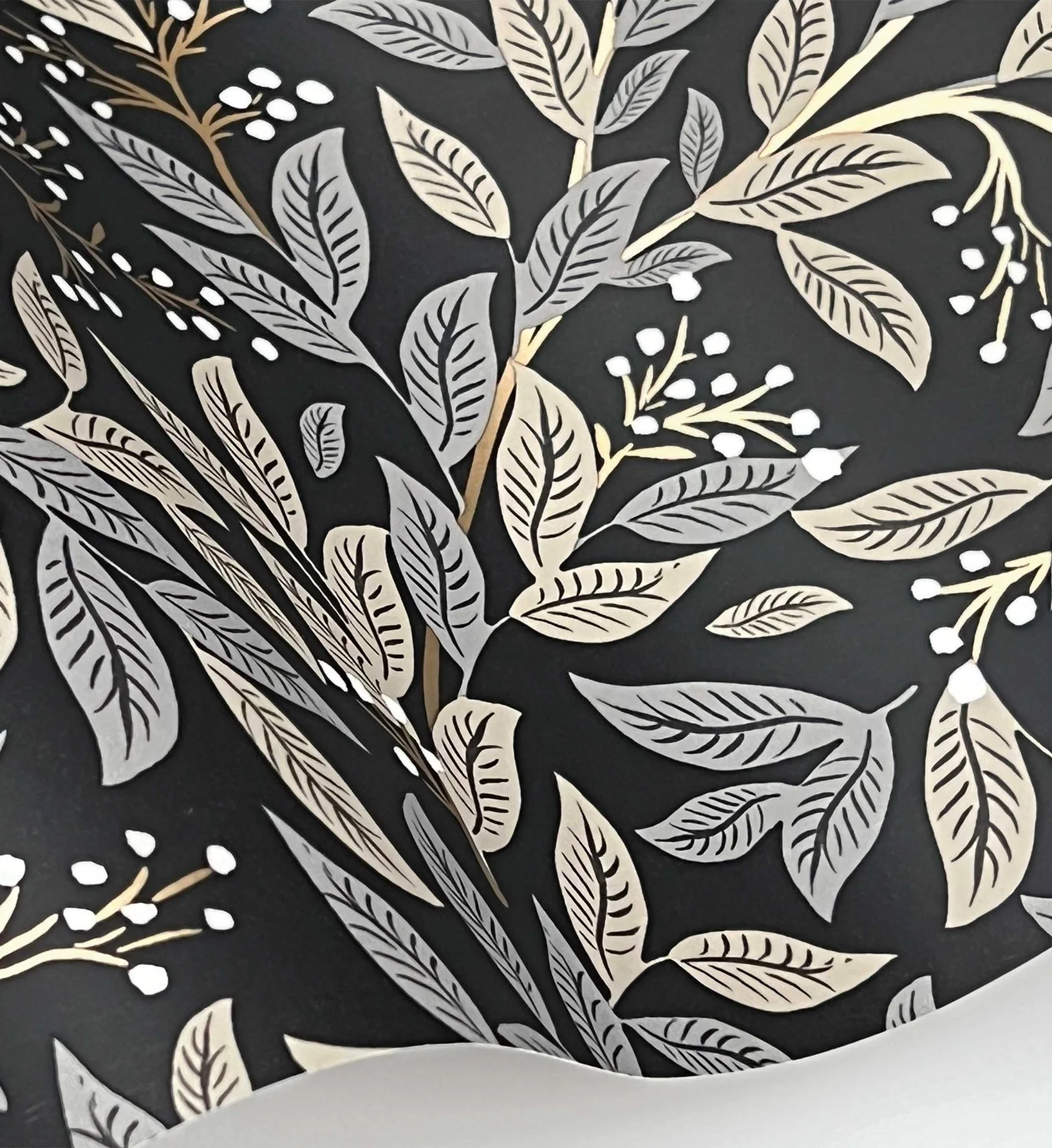 Willowberry Wallpaper - Black - Image 4